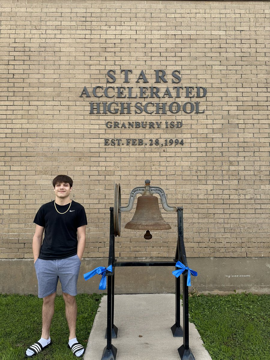STARSHS2's tweet photo. Brian Sears RINGING the GRADUATION BELL!! #10thgraduate
#whatyoudomatters 
#WeAreSTARS 
#graduation https://t.co/CZpMV4SDhz