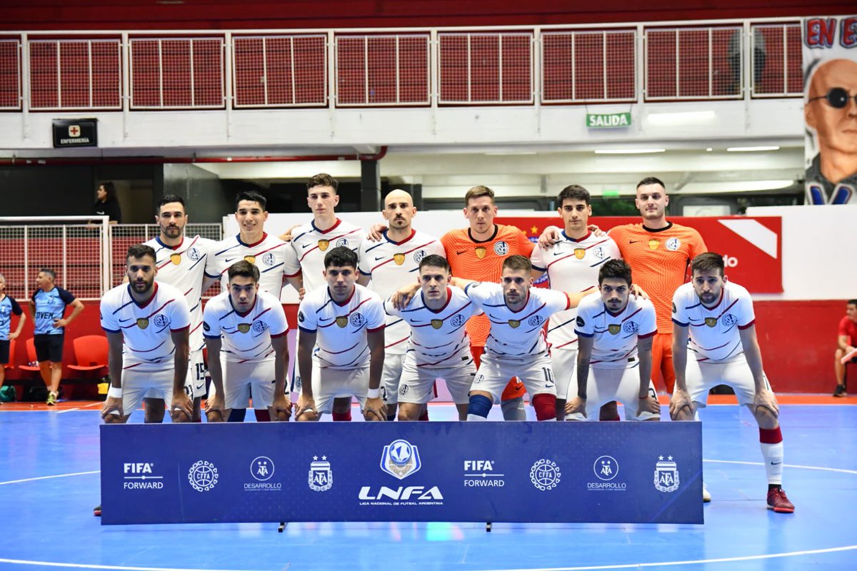 LNFArgentina's tweet photo. ¡San Lorenzo a semis! ✅

El cuervo se metió en semifinales luego de vencer 9 a 2 a Opción Joven de Río Gallegos   #LNFA2022 

¡Felicitaciones! 👏🏼👏🏼👏🏼

#DesarrolloAFA
#JuegaElPais 
#JugamosTodos https://t.co/zLy5cHglqk