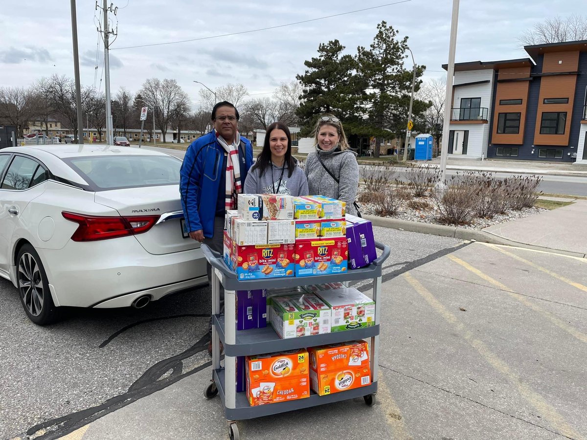 Ms. J Piazza tweet media