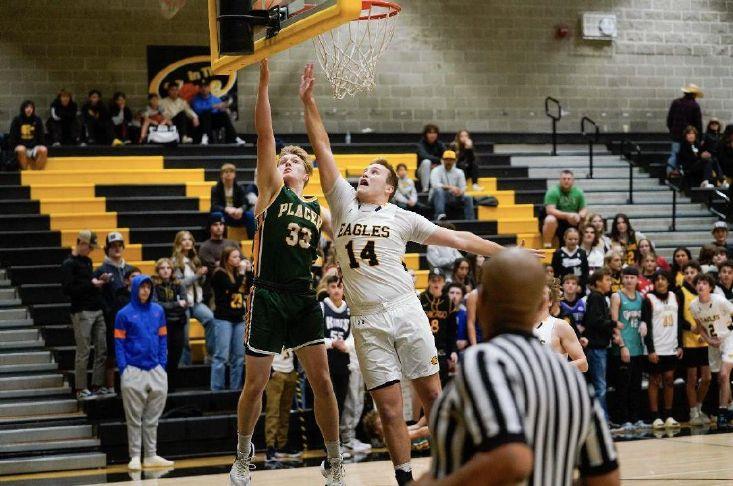 AuburnJournal's tweet photo. Boys basketball: Big second quarter lifts Placer over Del Oro. https://t.co/4T2U8poOE6 https://t.co/EAaedaVnjM