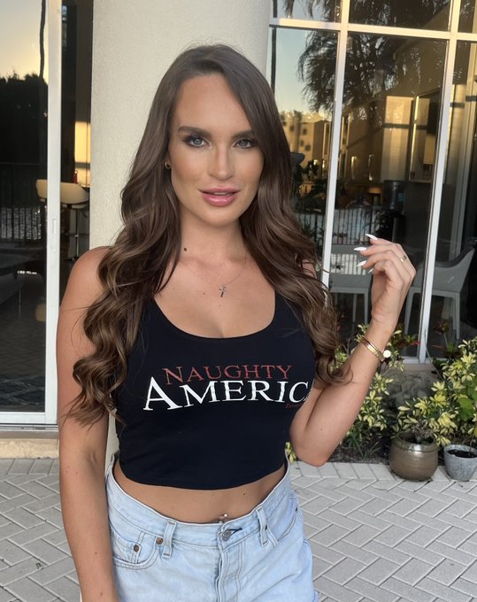 Thank you to @naughtyamerica &amp; ⁦@ThundercockBDE⁩ for the gear that I&rsquo;ll definitely be wearing out &amp; about<a class="tags" href="/tag/naughtyamerica">@naughtyamerica</a><a class="tags" target="_blank" title="On Twitter" href="/?out=eyJ0eXAiOiJKV1QiLCJhbGciOiJIUzUxMiJ9.eyJpYXQiOjE3MjE1MTQ1MzYsImlzcyI6InR3cG9ybnN0YXJzLmNvbSIsIm5iZiI6MTcyMTUxNDUzNiwiZXhwIjoxNzUzMDUwNTM2LCJyZWRpcmVjdF91cmwiOiJodHRwczovL3R3aXR0ZXIuY29tL1RodW5kZXJjb2NrQkRFIn0.6308srjIcXhlR53K07O7FHOuiqU9CvBXKTGMfiSmxS40eYGXiuciLLw225Tw1xOll86i-37d1tpqws2wQdLv0g">@ThundercockBDE</a><a href="/tag/tittytuesday"class="tags"><span>#tittytuesday</span></a>