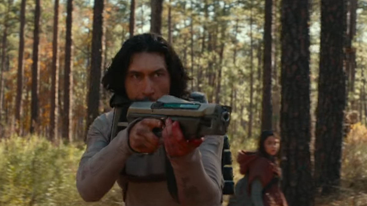 TheAVClub's tweet image. 65 trailer: Adam Driver shoots a dinosaur with a space gun dlvr.it/SfNW6X
