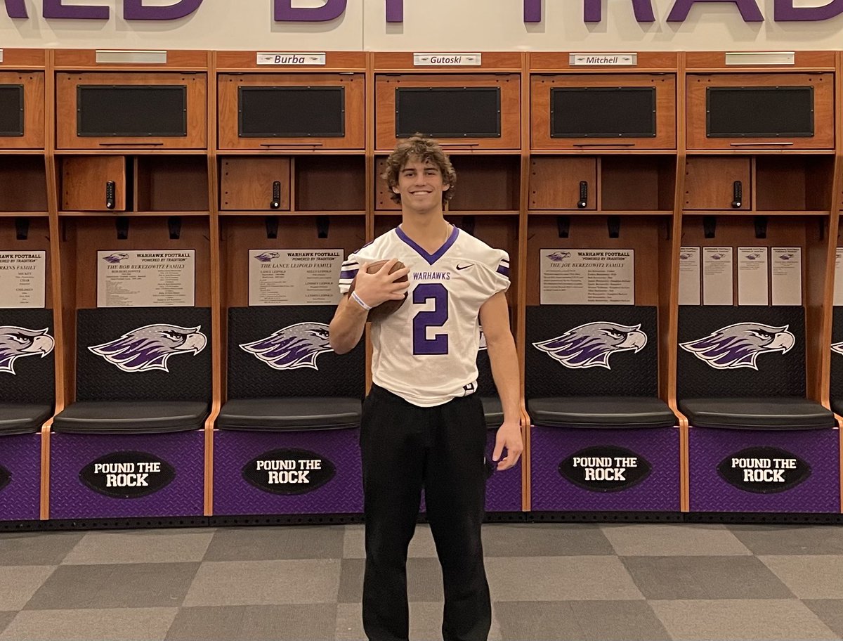 After a great visit I am honored to receive an offer to play at University of Wisconsin Whitewater! Thank you to <a href="/CoachRindahl/">Jace Rindahl</a> <a href="/coachclayisbell/">Clay Isbell</a> <a href="/wthsfb/">WTHS Blue Devil FB</a>