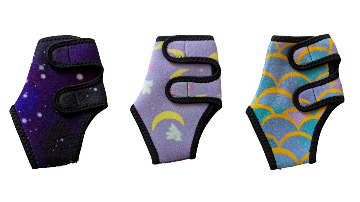 BibiBlossoms's tweet image. It cost 0$ to RT a Black disabled queer small business! It could lead to my next sale.

I sell pins, clothing, binders, compression items (gloves, hip brace, wrist brace, socks, knee sleeves, etc), ita bags, plant pots and so much more! 

Store details below!