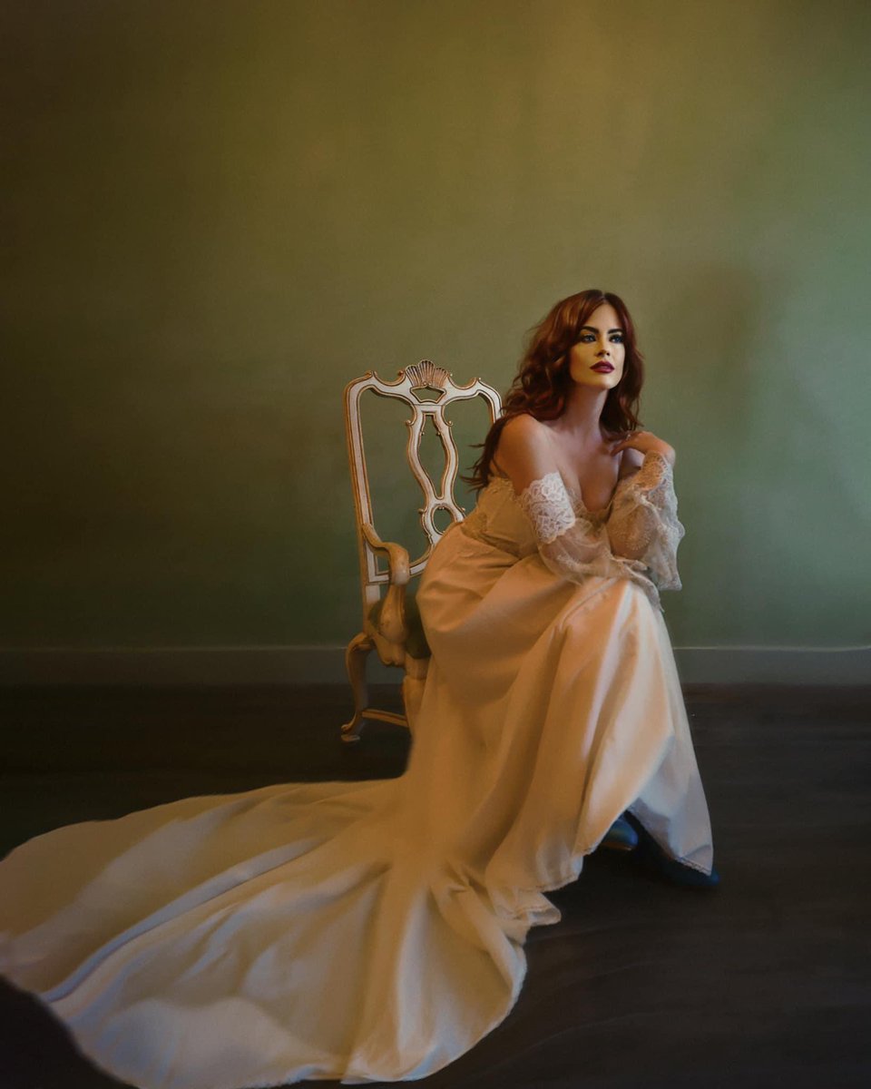 It’s been a few weeks since I shared another one of these mind blowing #bridalportraits taken by <a href="/jasminakimova/">Jasmina Kimova</a> My fave thing about this one is the peek at my #BaliElf #blueshoes. Jasmina! You have continued to make it very difficult to choose. 🤍
#MarieGown- @clairepettibone