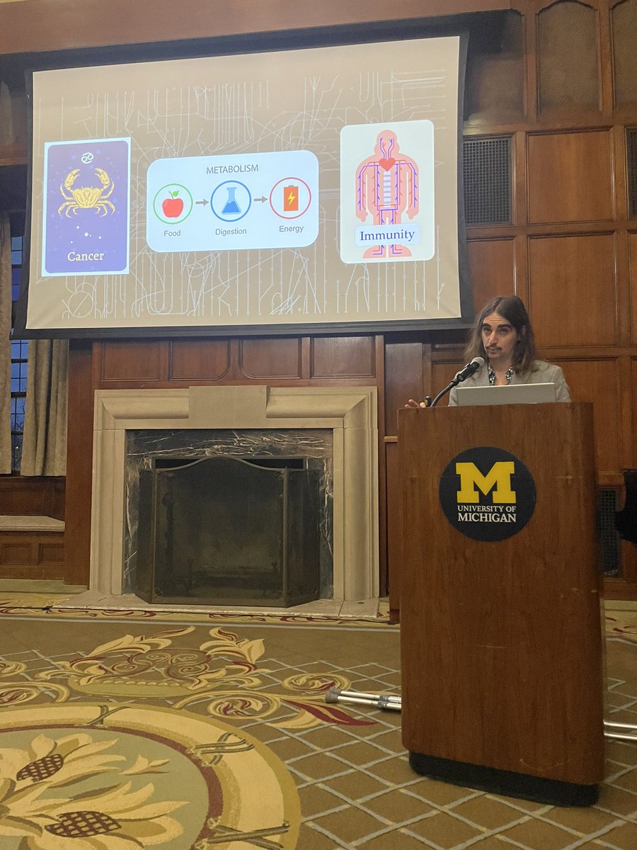 AlisonNarayanUM's tweet photo. What a night, feeling so grateful to have my family, @NarayanLab, colleagues and @SantaJOno together to celebrate the #UMBiosciences MBioFAR award 💛💙 #GoBlue 💙💛 https://t.co/p2P7GAopCB