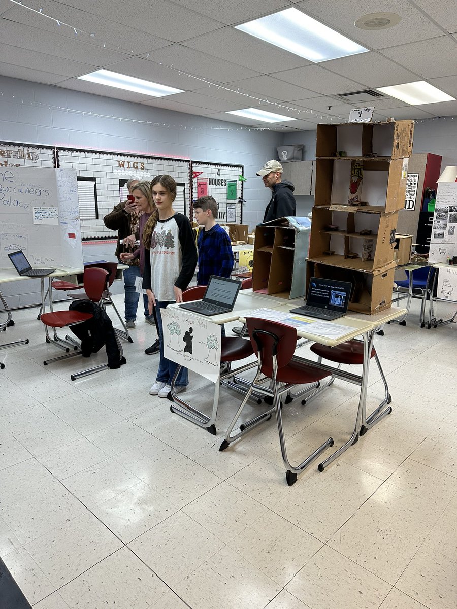 _ChelseyReid_'s tweet photo. My students exceeded my expectations with our first PBL! What a great night hearing them defend their learning, &amp; hearing parents tell me how much their child talks about it at home.❤️It’s all for the kids. 9 standards covered in ELA for this PBL. Proud teacher! @ALLENCOUNTYINT https://t.co/4hdo3QNn8b