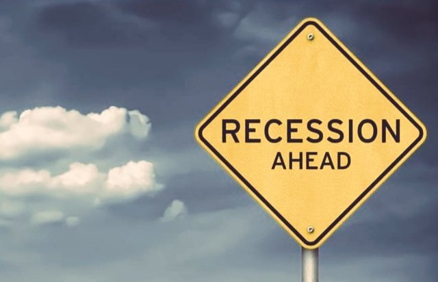 Ternyata bukan cuma partai politik yg di begal, konstitusi pun mereka begal untuk syahwat kekuwasaan.
Rakyat terdiam hanya memikirkan ekonomi, mereka bergerak untuk melanggengkan jabatan.
#Mikir