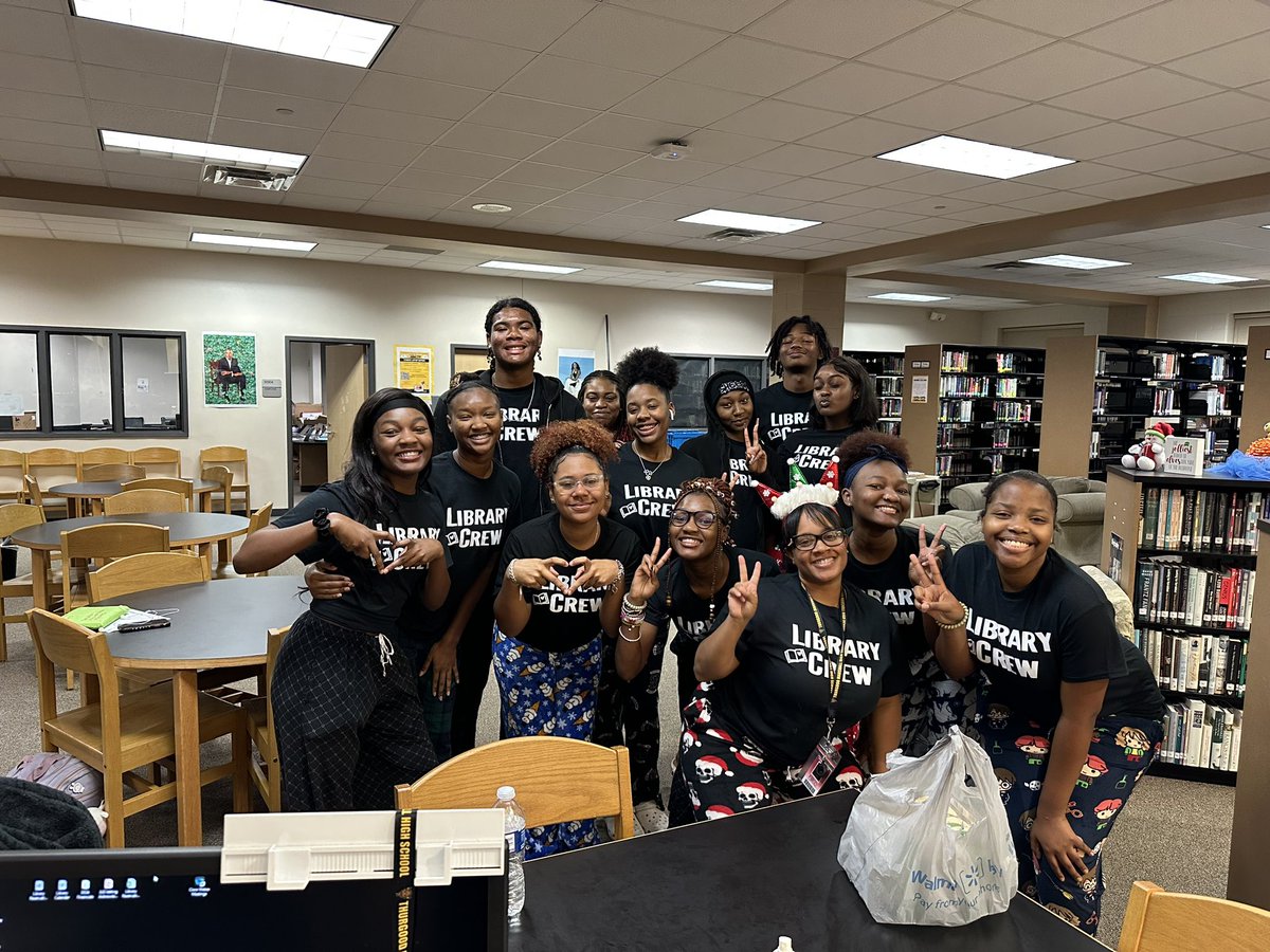 Marshall Library (@mhsbuff_library) on Twitter photo Pajama Day on Buffalo Run with the Library Crew🖤💛🖤💛 #morethanjustbooks <a href="/MHS_Buffs/">Marshall High School</a> Pajama Day on Buffalo Run with the Library Crew🖤💛🖤💛 #morethanjustbooks <a href="/MHS_Buffs/">Marshall High School</a>