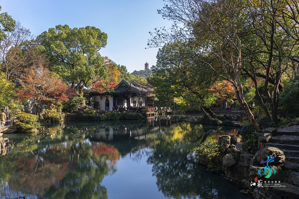 VisitJiangsu's tweet photo. #AttractionsJS Meet winter in Huishan Ancient Town. #SceneryinJS https://t.co/iwm6fbkIbK