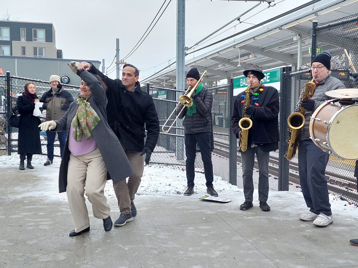 The full Green Line Extension is open! dlvr.it/SfGTTb