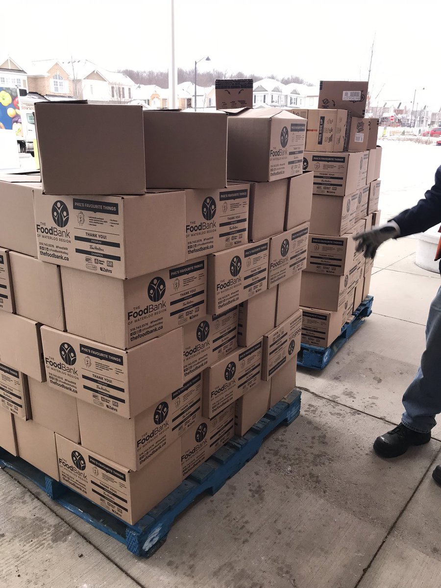 Thank you to our amazing Metcalfe community for your very generous donations to our 5 Days of Giving! 
We sent 2 full skids to <a href="/FoodBankWatReg/">The Food Bank of Waterloo Region</a> today! Your kindness has made someone’s day a little brighter 💙💛