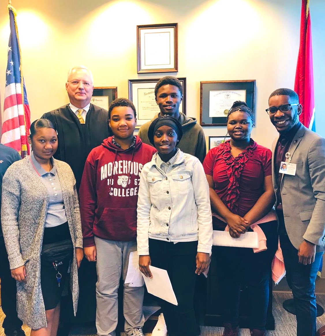 DeanTracyBoyd's tweet photo. Hope doesn’t always come easy. Hope relies on hard work, perseverance, courage, and collaboration: all necessary to fuel optimism and create change in our communities and our world. For hope to sustain, we need to build the sense of agency in all of us. Follow @USLL_EDU today! https://t.co/7fcnAKmkKW
