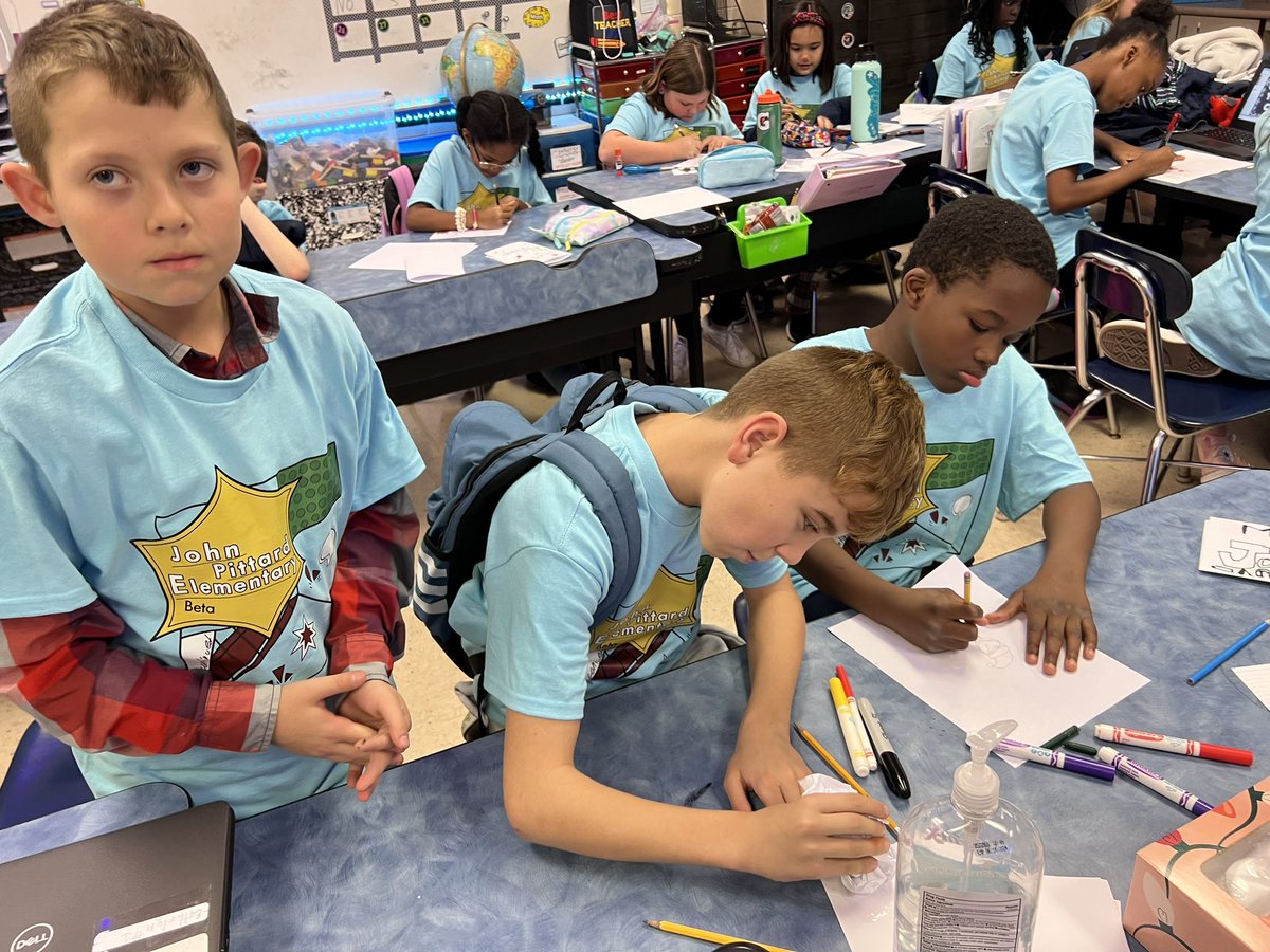 PittardPride's tweet photo. John Pittard Beta Club making holiday cards for the nursing home. π¦#mcscommunicates #johnpittardbetaclub https://t.co/gwq8qOxorj