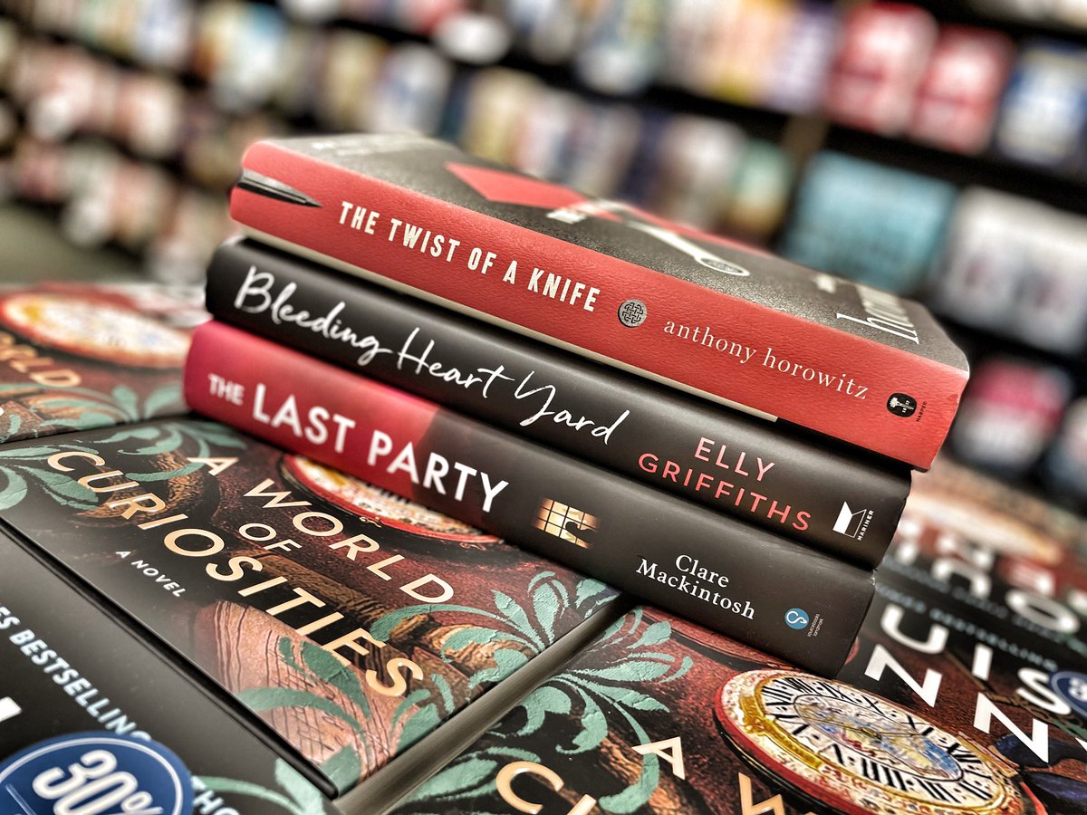 It’s #MysteryMonday. Need a new mystery to read? Here’s 3 of our new favorites! They’d make great gifts for the mystery lover on your Christmas list. 🎁 #bookswelove #thrillerbooks #bookstoread #bookstore #newbooks #booksbooksbooks #bnsarasota #books