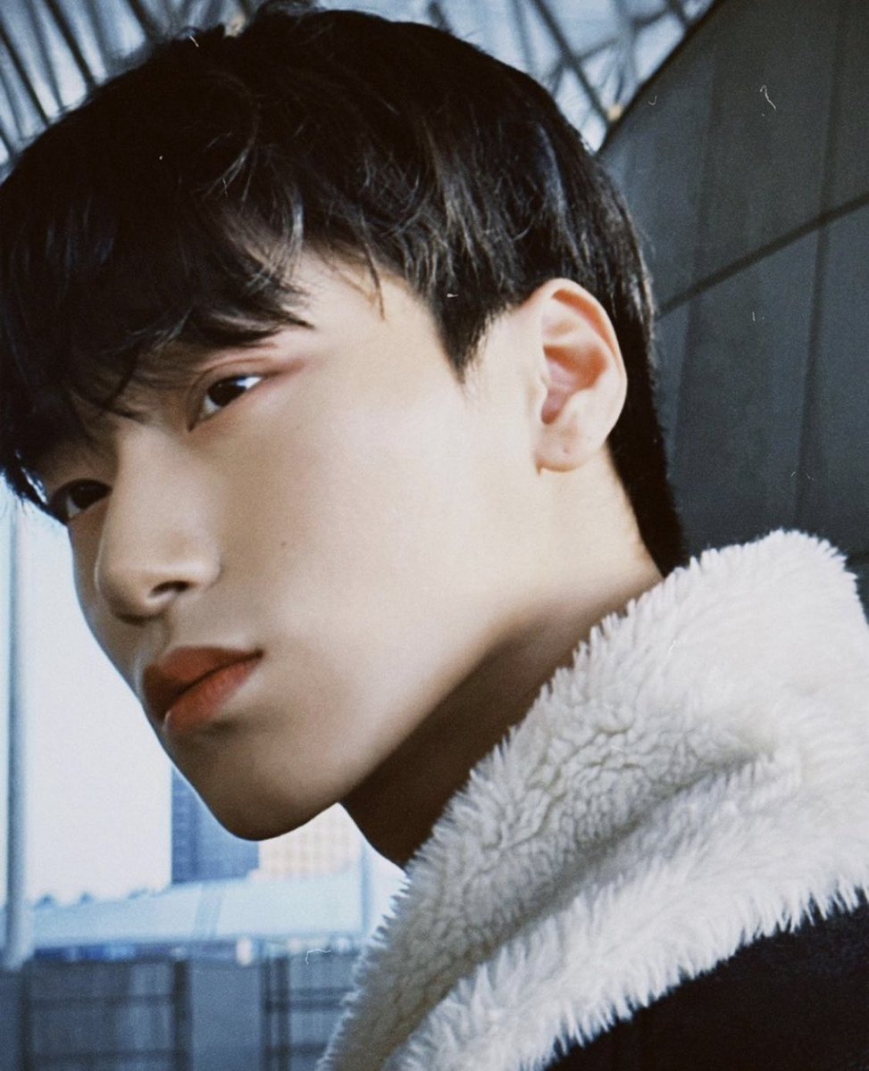 ATEEZ_instagram's tweet photo. https://t.co/KaKikNRdNx