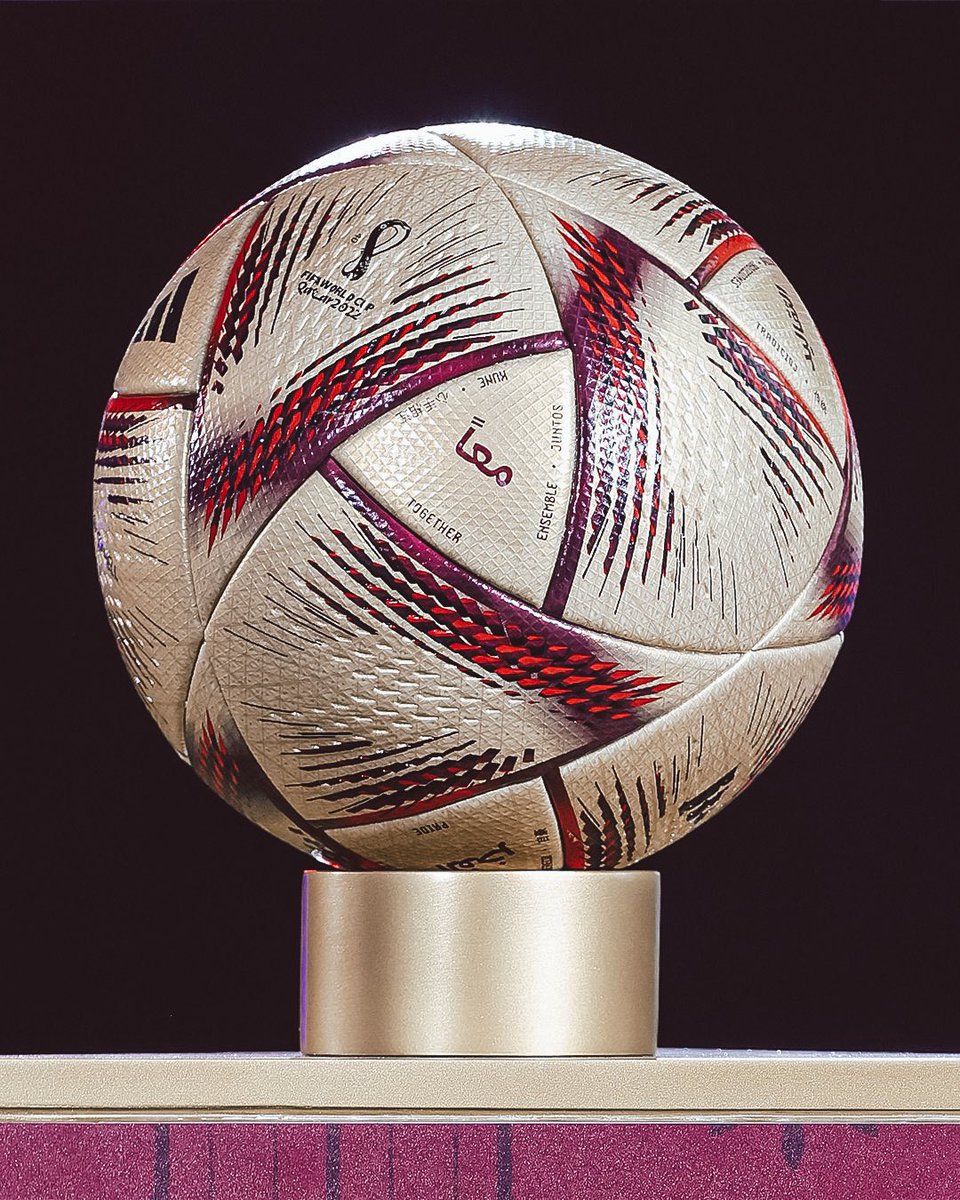 EsporteDinamico's tweet photo. A bola oficial da Copa do Mundo para as semifinais e final ⚽ #CopaNoED https://t.co/j8tZQ2xiwo