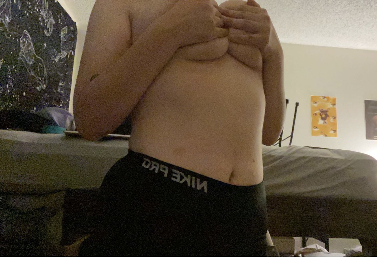 daisynsfw's tweet photo. new pinned tweet! 

- daisy :)

- 23 

- single 

- sub 

-soft kinks https://t.co/uH8dODuYeL