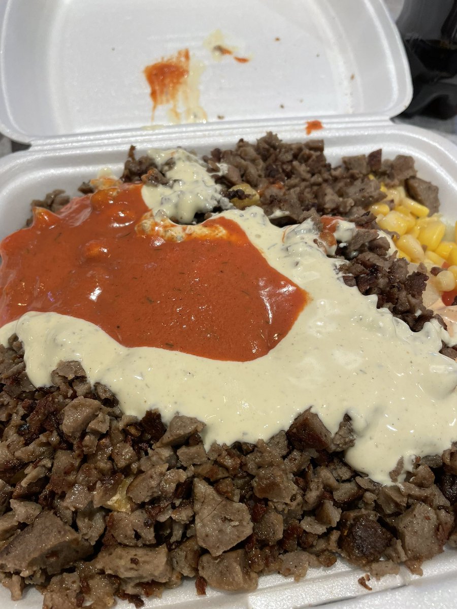 bandyzocke's tweet photo. Till och med norrmännen, vilket säger lite om södra Sverige, fattar att det ska vara blandad sås… #kebabgate https://t.co/86TTjJvBHw