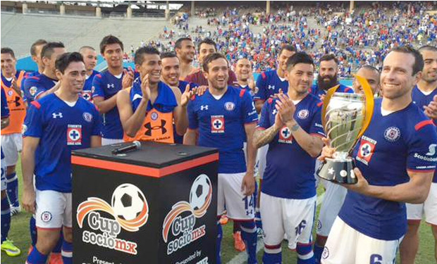 DiamondRuelas's tweet photo. A Cruz azul no le digas que hay una copa molera de por medio, porque te juega como el Brasil de Ronaldo Nazario. https://t.co/Ca5U8srSxz