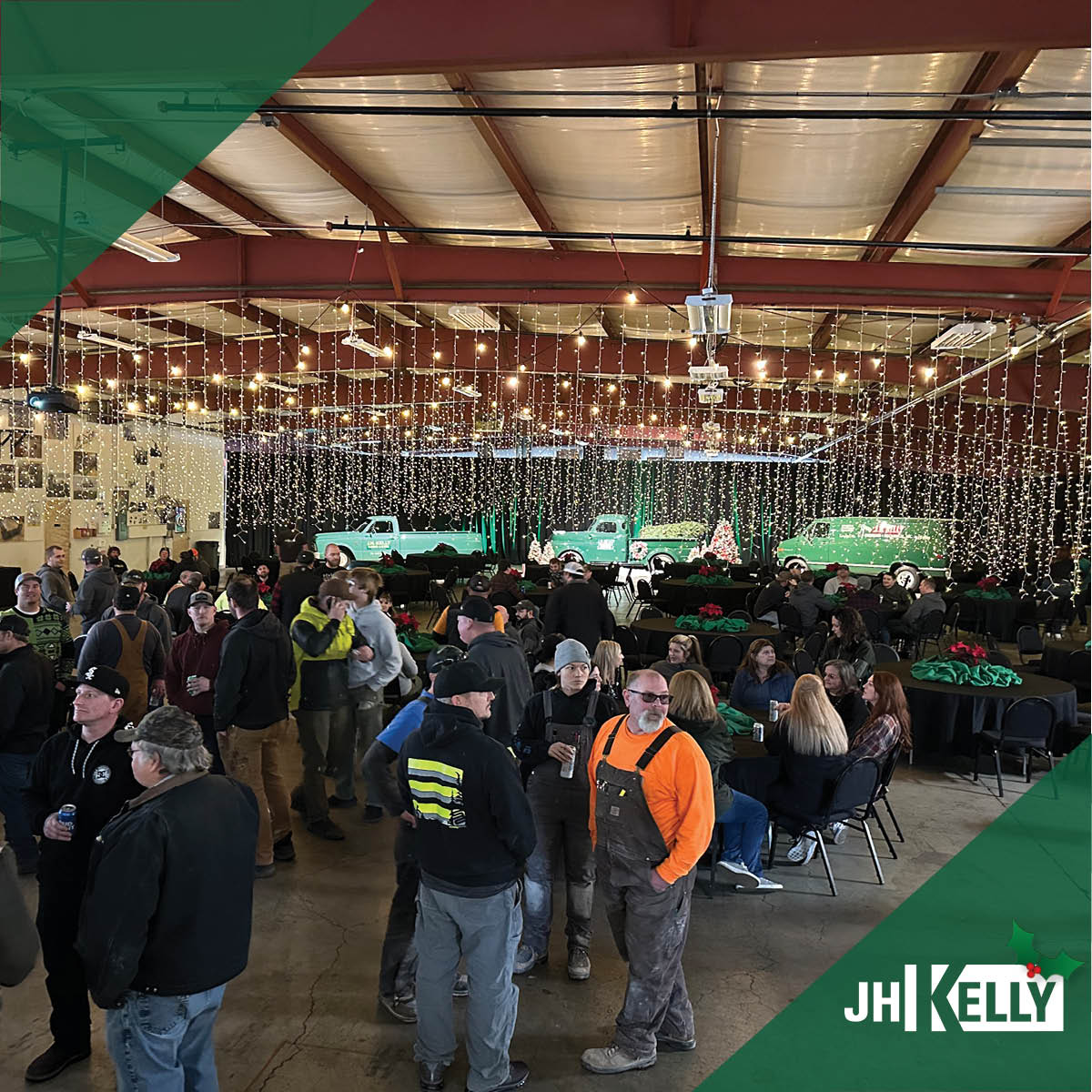 PortlandMechCG's tweet image. We are in the middle of our office holiday party series! 🎄❄️
Longview and Milwaukie have already held some great events. Longview's party even showcased our beautiful fleet of vintage JHK vehicles!

There is no better way to kick off the holidays than with the JHKelly Family! 🍀
