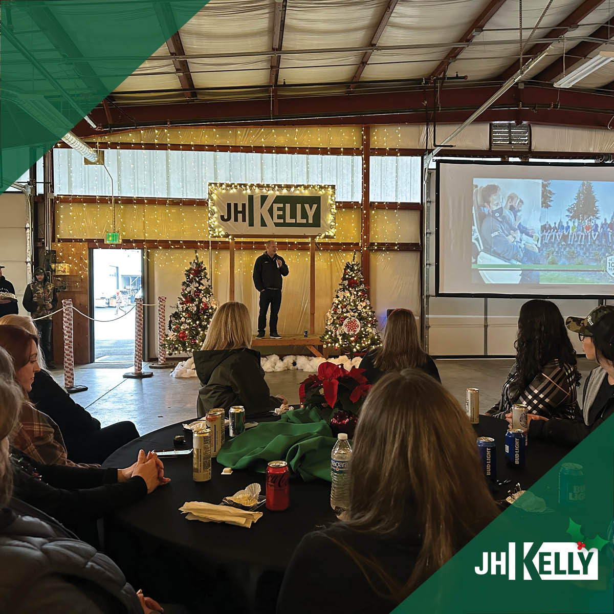 PortlandMechCG's tweet image. We are in the middle of our office holiday party series! 🎄❄️
Longview and Milwaukie have already held some great events. Longview's party even showcased our beautiful fleet of vintage JHK vehicles!

There is no better way to kick off the holidays than with the JHKelly Family! 🍀