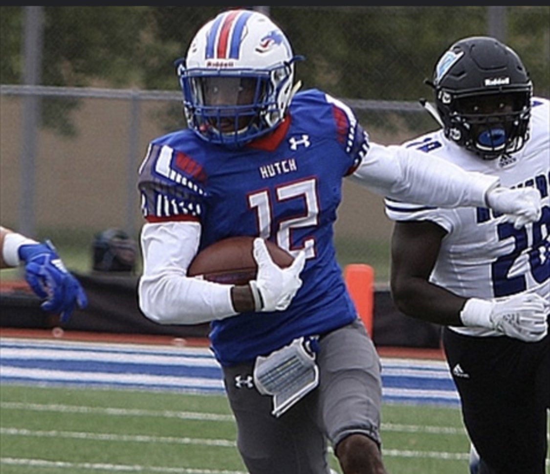 Blessed to be offered by Hutch college <a href="/BlueDragonsFB/">Hutchinson Blue Dragon Football</a> <a href="/CoachOmli/">Tate Omli</a>