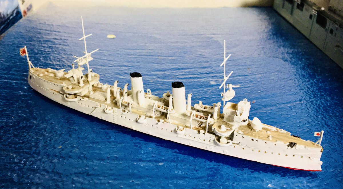 メメ八郎 on Twitter