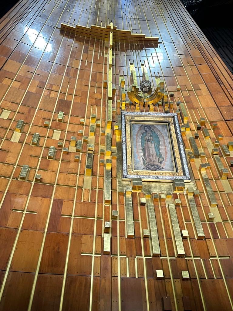 jaquedelrio's tweet photo. Feliz cumpleaños a la Patrona de México! 🥳
Que nuestra Virgen de Guadalupe nos siga guiando, cuidando y sobre todo que nos llene de salud 🙏🏽❤️

#quienpisafuertedejahuella #12deDiciembre https://t.co/3VbgWbGVyV
