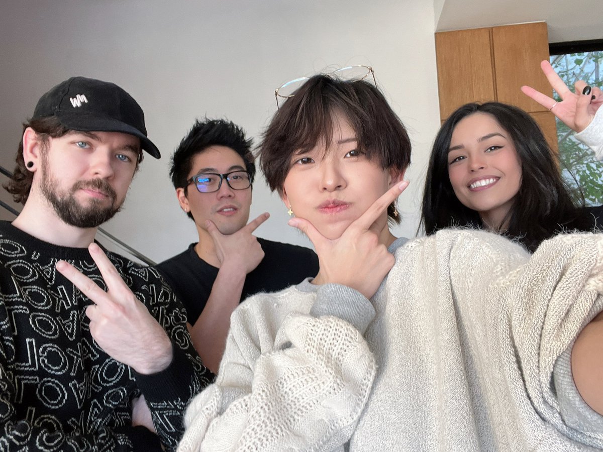 Kkatamina's tweet photo. STREAMAS IS LIVE!!

WOOO GUESTS @Jacksepticeye &amp; @TheRealRyanHiga 

https://t.co/AFWr7odU6G https://t.co/vqmikVp3hc