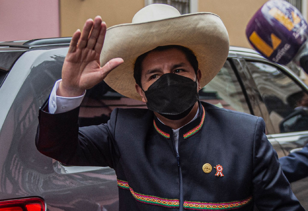 CNNEE's tweet photo. Colombia, México, Argentina y Bolivia reafirman su apoyo a Pedro Castillo y piden que se priorice "la voluntad ciudadana que se pronunció en las urnas"
https://t.co/wKjRvFsoOg https://t.co/LWgYIG8KJz
