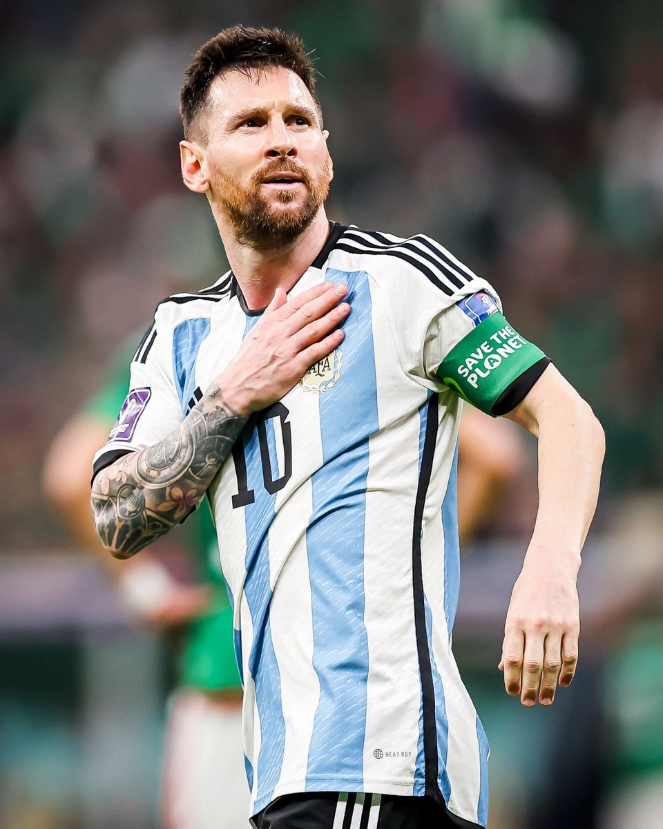 Tomorrow Argentina will take on Croatia for a spot in the World Cup final. Lionel Messi will try to take one more step in the journey to completing the perfect career ✨ [THREAD]