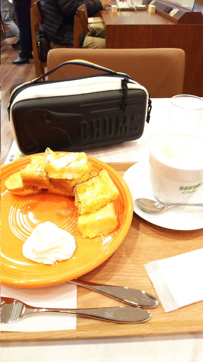 peachmilk_0101's tweet photo. おはようございます
また朝DOUTORkitchenしております☺️
ドクターに見られると
一言申されそうなフレンチトーストと豆乳ラテ☕️(笑)
#DOUTORkitchen https://t.co/xwFIzcEowx