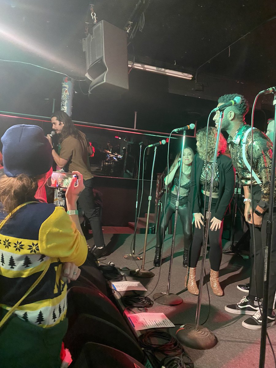 dykeclary's tweet photo. thread of some pics i took during the first act of jangle ball in ann arbor #jangleballtour @TeamStarKid https://t.co/yLHyOHvaGx