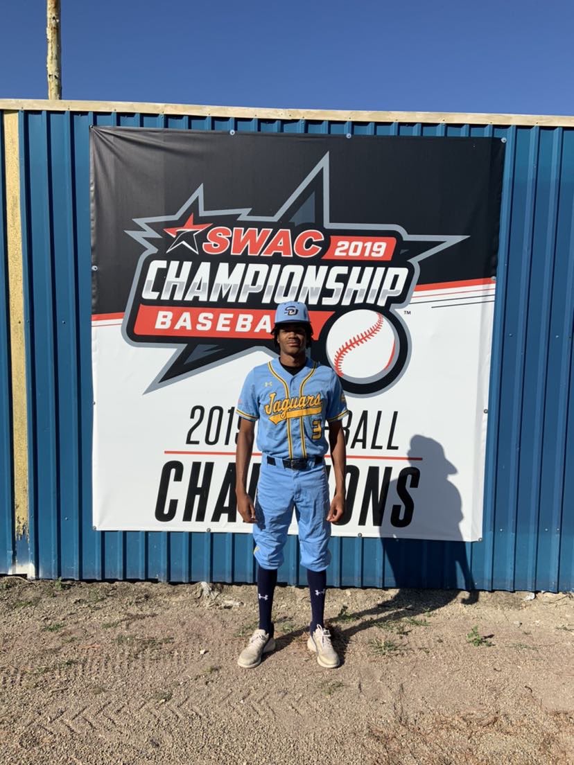 KeShunPatterso2's tweet photo. Beyond blessed to be able to announce that I will be continuing my athletic and academic career at @BsbSouthern. Thank you to my parents and all the coaches who have helped along the way. #GoJags @ABiggs22 @CoachCrenshaw42 https://t.co/nPMKCYb0Ro