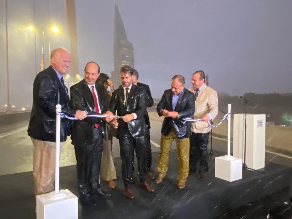 LuisLacallePou's tweet photo. Participamos en la inauguración de viaducto en la rambla portuaria de Montevideo. https://t.co/wlVckV7KFW