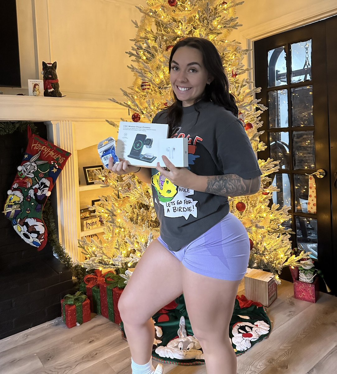 abbyberner_'s tweet photo. AIRPODS GIVEAWAY! 🎮

- Follow my Instagram: abbyberner 
- Follow my Twitter @abbyberner_ 
-Follow my Twitch: abbyberner 
- Reply which games you will play! 
Retweet &amp; Tag your friends for more entrees❤️

1 winner chosen on 12/15. Good luck! https://t.co/DDoJJTU5iF