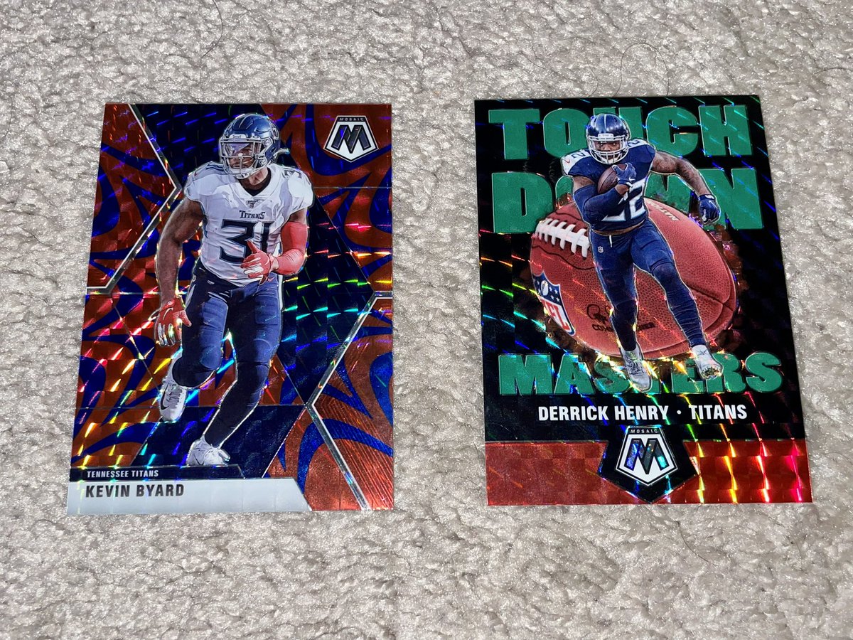 🚨🚨#TITANS GIVEAWAY🚨🚨

It’s almost Christmas so let’s get in the spirit: giving away a Titans blanket, socks, scarf, stocking and cards of King Henry &amp; KB. 

Retweet for a chance to win. Winner can follow but must be a Titans fan.  Winner drawn Thursday night.

Merry Christmas