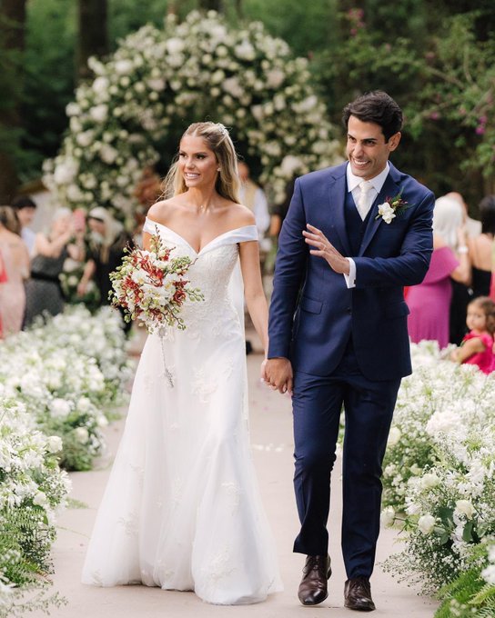 09/12/2022 🥂💍🤍 https://t.co/jR8nadhNKq<a href="/tag/ficajuliette"class="tags"><span>#ficajuliette</span></a>