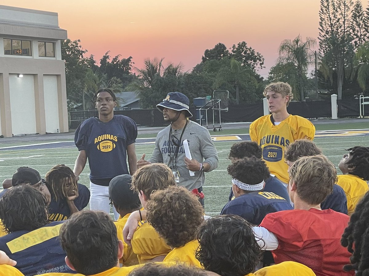 Aquinas Football tweet media