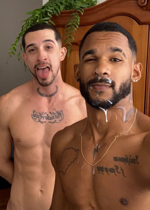 🇧🇷Caio & Ian🇦🇷 - He looks even more beautiful with my thick milk all over his face, right? 🫢 https://t.co/quwI1kWjZp