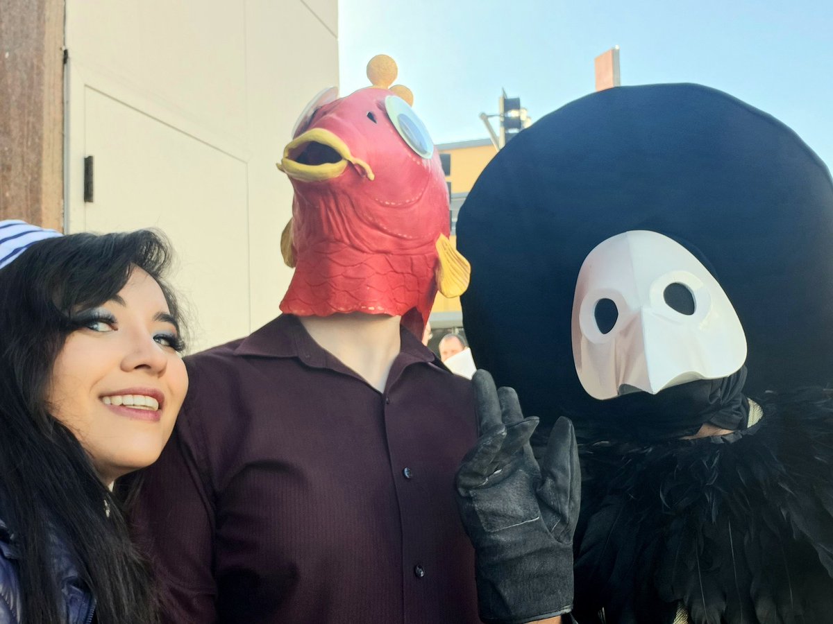 AdiAstraya's tweet photo. Literally crossed the desert and passed Valencia to get to the Black Desert online #CalpheonBall in my marine romance outfit!✨️ ty for the invitation and looking forward to chatting to all the cool peeps I met during the event! https://t.co/bSu91Q4fRt
