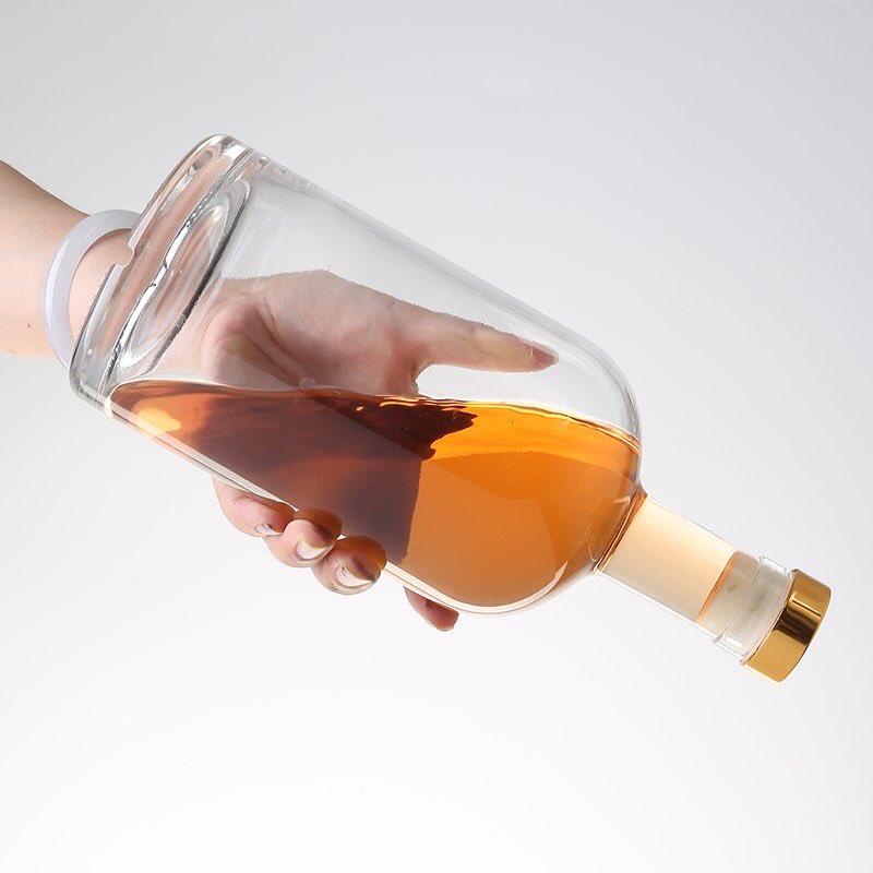JasminePackage_'s tweet photo. Glass bottle wholesale! It is used for Vodka, liquor, Gin, Rum, Tequila, Whiskey, Brandy and other spirit Glass Bottles. If you have any needs,  don’t hesitate! #wine #winery  #winelover  #spirits https://t.co/TuTcyLIUtO