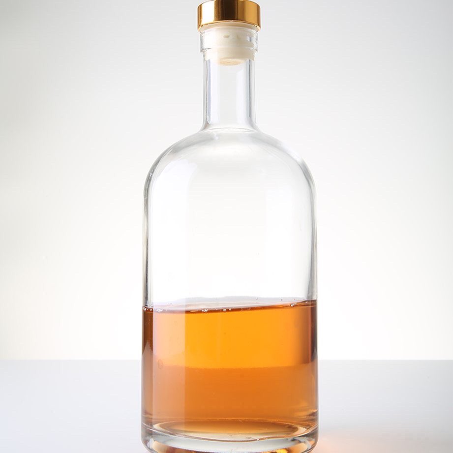 JasminePackage_'s tweet photo. Glass bottle wholesale! It is used for Vodka, liquor, Gin, Rum, Tequila, Whiskey, Brandy and other spirit Glass Bottles. If you have any needs,  don’t hesitate! #wine #winery  #winelover  #spirits https://t.co/TuTcyLIUtO