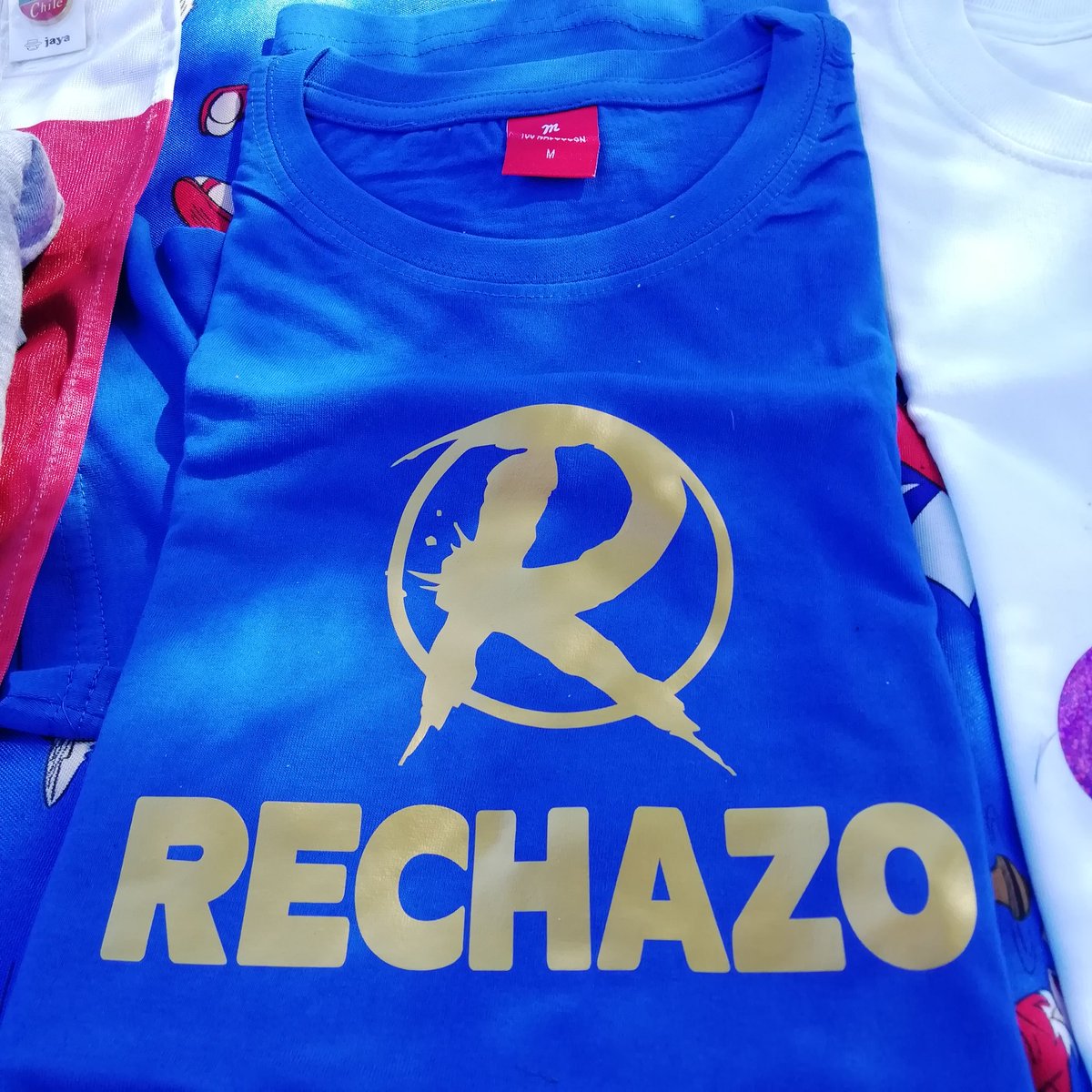 BazarPatriota's tweet photo. Bazar Patriota desde ya se activa nuevamente por el Rechazo al Consejo Constitucional. 

Poleras, Jockeys, Banderas, Tazones, etc...

Consultas por mensaje

#NoalaAsambleaConstituyente
#NoEsAcuerdoEsEstafa #nomascircoconstituyente https://t.co/moTFxjDKXZ