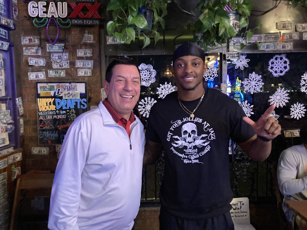 pchristy11's tweet photo. Red Raider Xavier White, a Monterey graduate, held a meet &amp; greet at Jazz this evening. 

I interviewed him and he dropped some big news…he will return to play for Texas Tech football next season. That’s awesome! https://t.co/xbBxMvG8wW