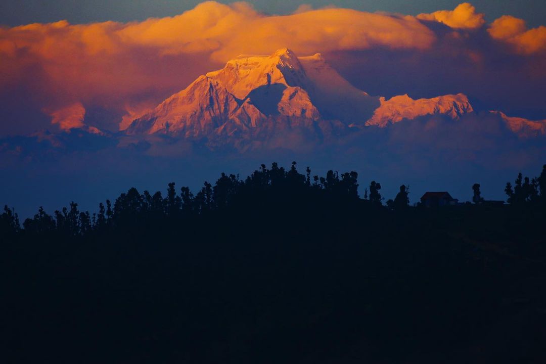 amgtimes79's tweet photo. शुभ प्रभात !
२०७९ मङ्सिर २७, मंगलबार
पुष कृष्ण पञ्चमी
📸 Skanda Gautam
#amgtimes #amgt #goodmorning #himalayas #photography https://t.co/LbKArv3TQ3