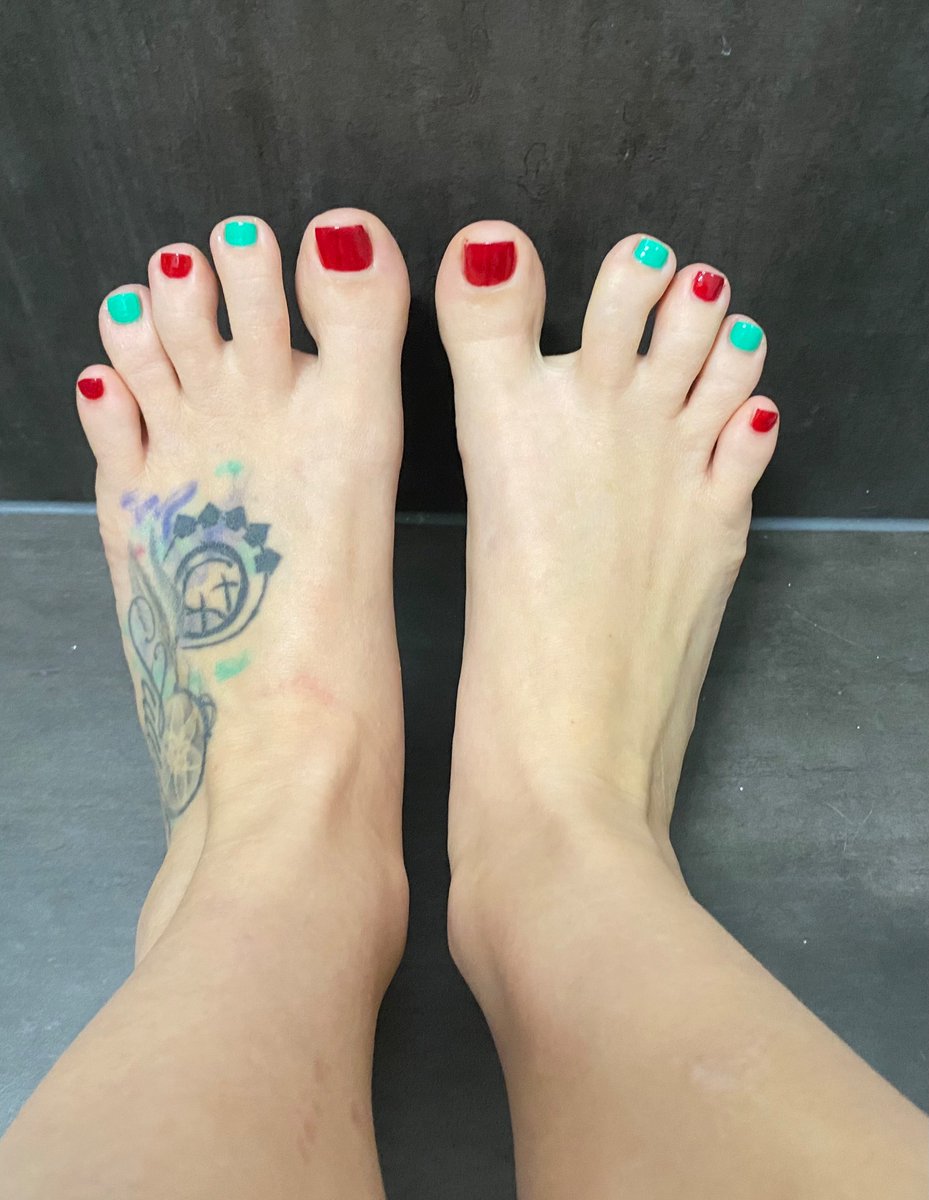Feetiesweetie8's tweet photo. https://t.co/b5S6BSmreP