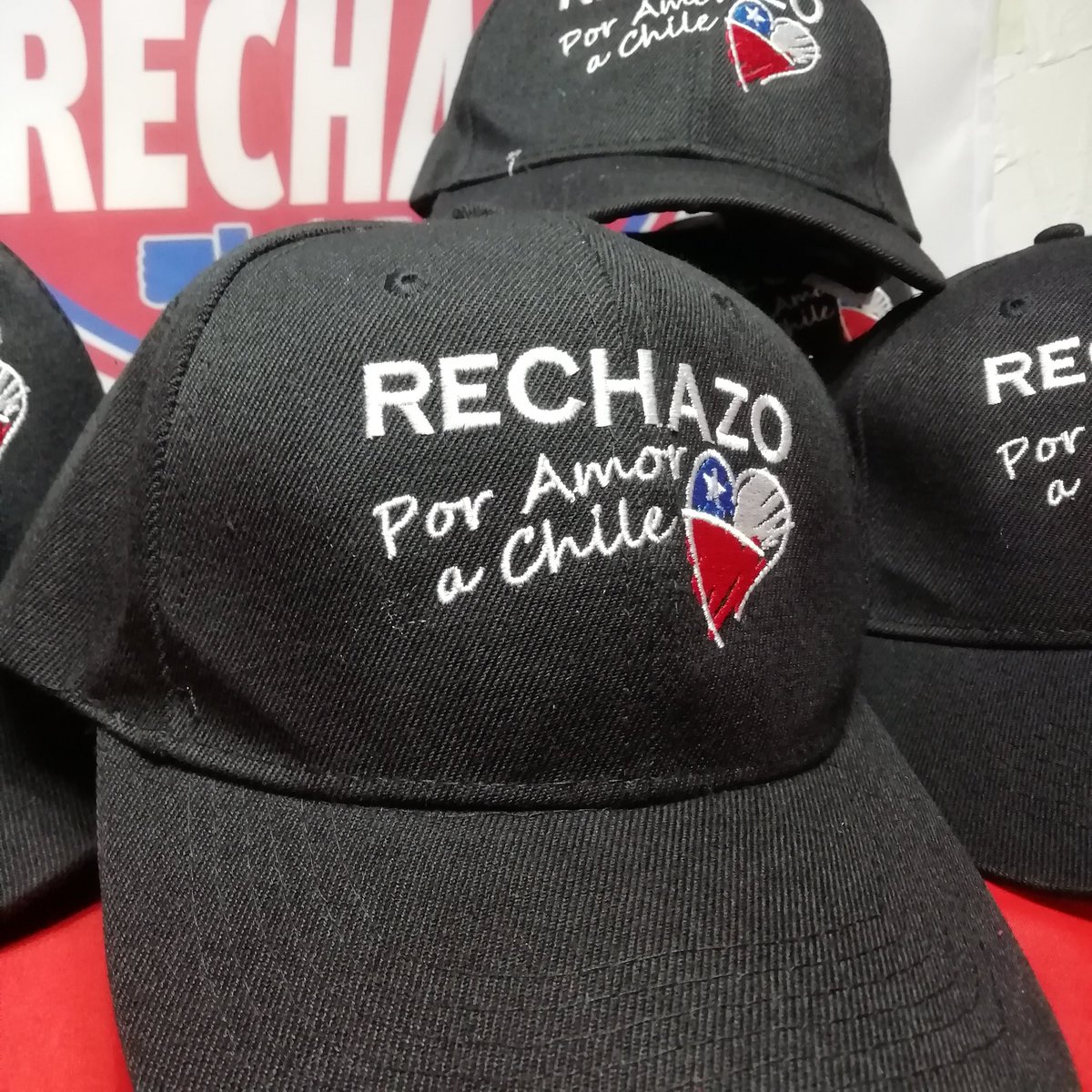 BazarPatriota's tweet photo. Bazar Patriota, la única tienda del Rechazo, se vuelve a activar para defender a Chile, hagan sus pedidos.

Poleras, Tazones, Jockeys, Banderas, Llaveros, etc

#bazarpatriota #consejoConstitucional #NoEsAcuerdoEsEstafa #NoalaAsambleaConstituyente #RechazoOtroProceso https://t.co/0id1HSKgYP