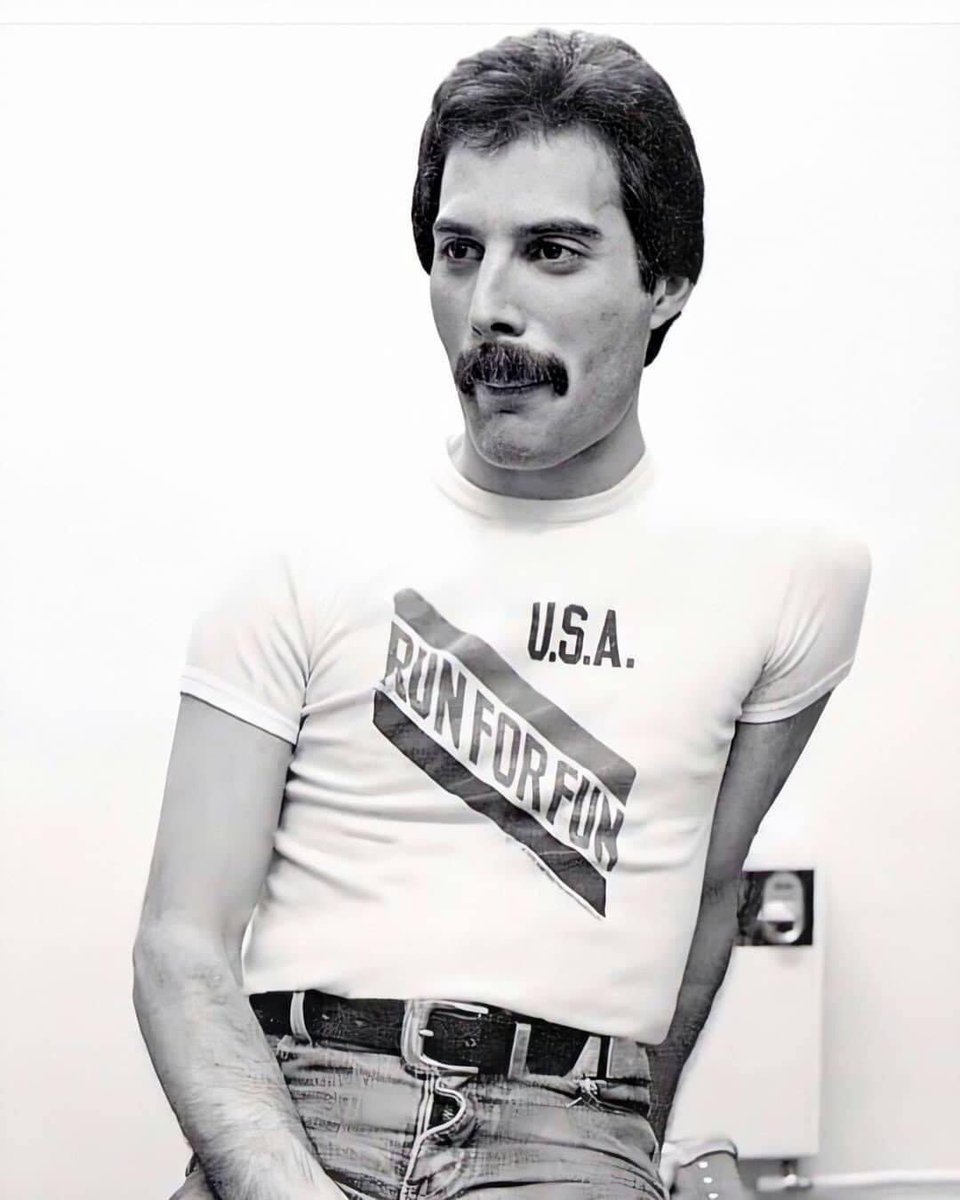 queen archive (@archiveofqueen) on Twitter photo 